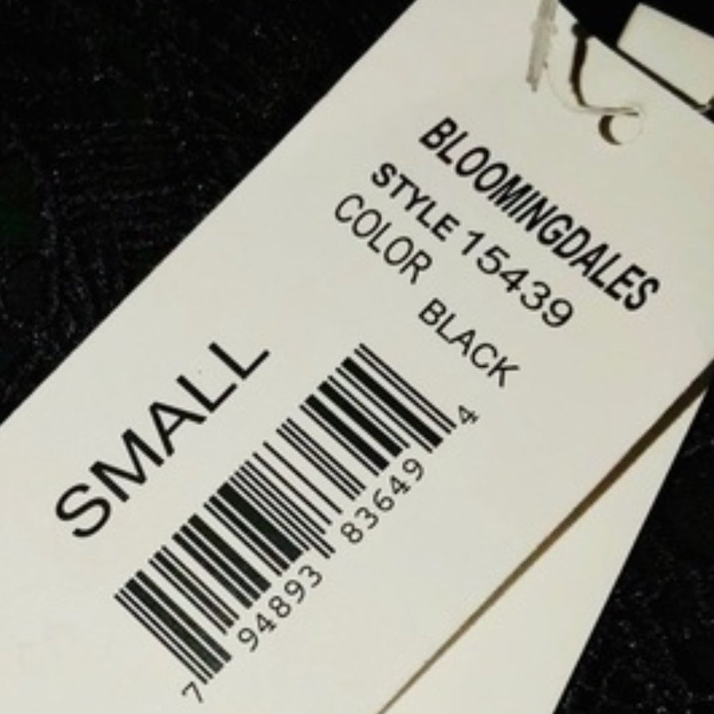 Black Lace Skirt Sz Small NWT - Picture 2 of 3